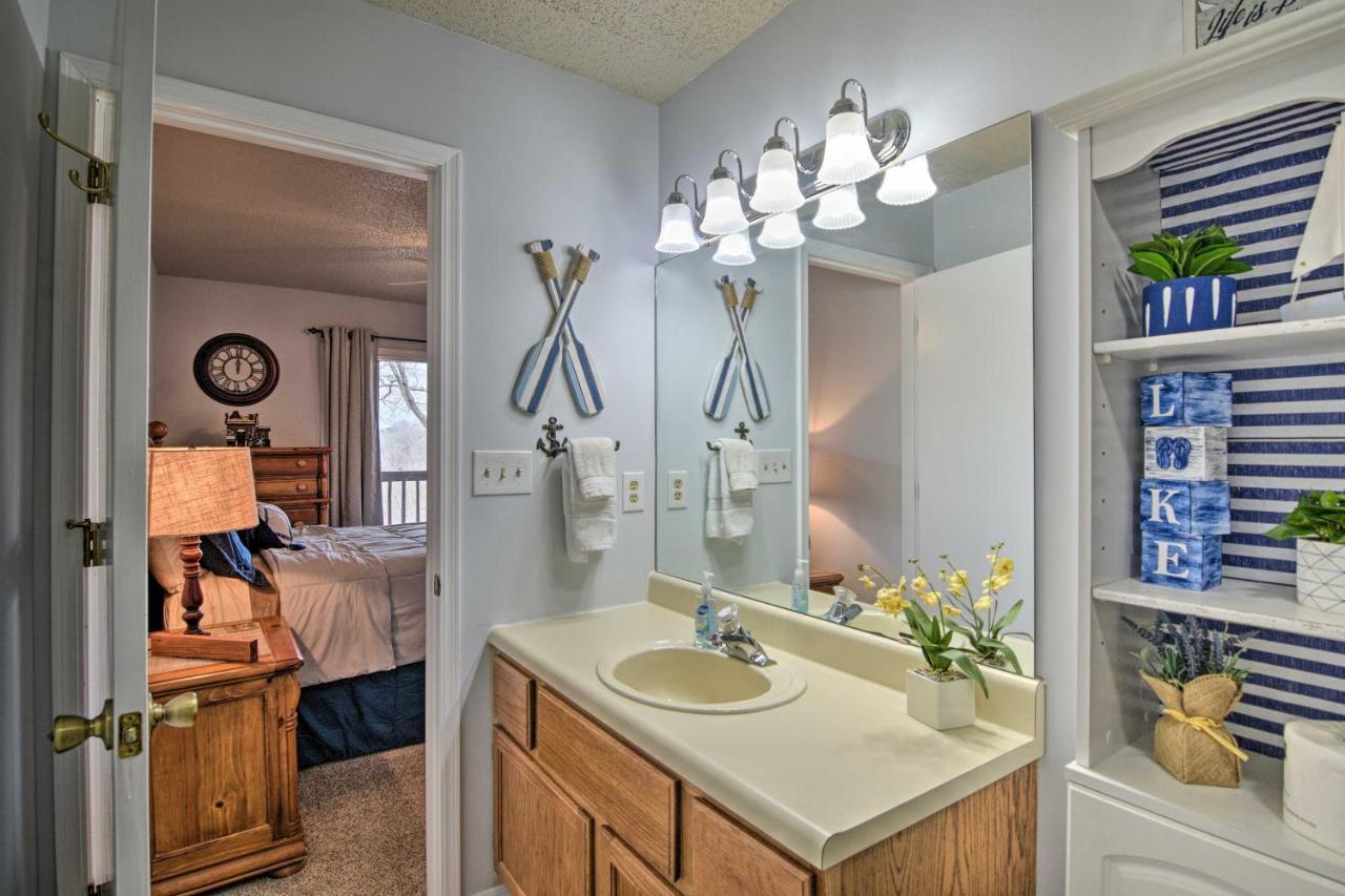 Reed Springs Condo With Furnished Deck And Pool Access Reeds Spring Luaran gambar