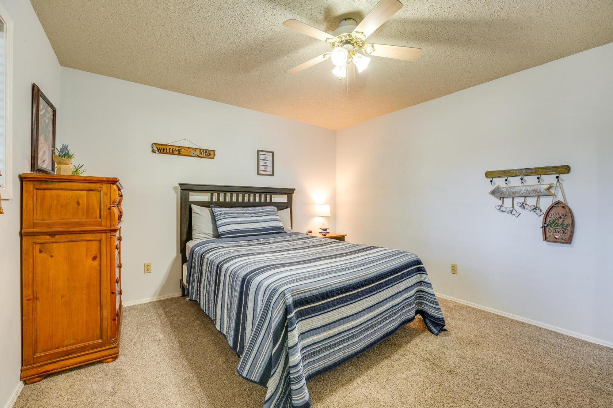 Reed Springs Condo With Furnished Deck And Pool Access Reeds Spring Luaran gambar